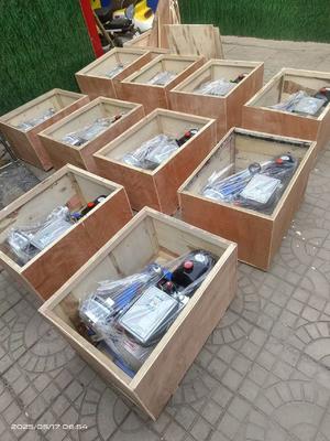 Bom preço. Máquina de Crimpagem Hidráulica Elétrica 220V com Alcance de Crimpagem de 1 Polegada para Mangueiras de 6-25mm e Potência de 2.2KW on-line