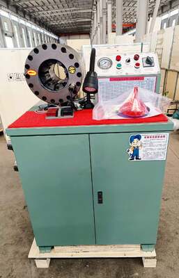 Máquina de friso de mangueira de borracha 600T de 2 polegadas, modelo superior, cor verde, tensão 220v / 240v / 380v / 415v com faixa de friso de 6-51 mm e 10 matrizes intercambiáveis