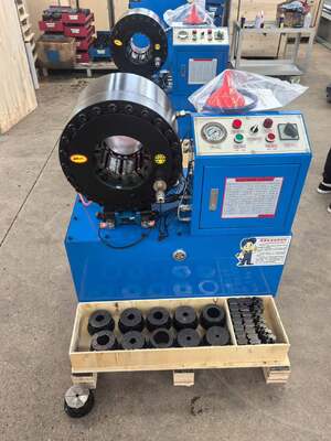 Máquina de crimpagem de mangueira hidráulica de 6 polegadas até 150 mm que frisa 6 camadas / fios Mangueira Faixa de crimpagem de 4-150 mm Grande abertura e 20 matrizes intercambiáveis