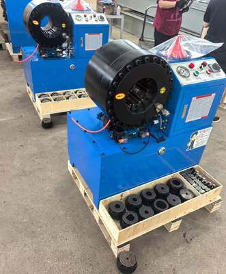 Máquina de friso de mangueira hidráulica de 6 "até 150 mm com tensão diferente, faixa de friso de 4-150 mm, grande abertura e 20 matrizes intercambiáveis