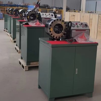 Máquina de friso hidráulica 3kw/4kw 4 - 51mm da tubulação de mangueira da estrutura compacta