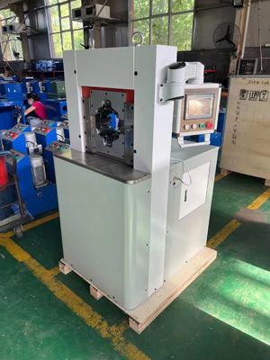 Bom preço. Máquina de enxaguar mangueiras de 1000*800*1630 mm AC com sistema de controlo PLC on-line
