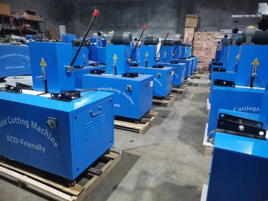 Bom preço. Máquina de corte de mangueira pesada com peso de 128 kg e tamanho de 850*600*1200mm on-line