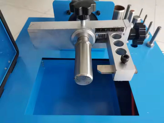 12v Voltagem Cor azul Car Carregamento 35kg Máquina de esquiar mangueira 2 polegadas Potência do motor 0,4kw para Benefit / Máquina de descascar mangueira