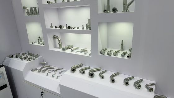 Adaptador de fio personalizado/Fittings de mangueira hidráulica Fittings de ferro de mangueira hidráulica Forma igual 1/4 ′′ reta, 45 °, 90 ° Tamanho diferente