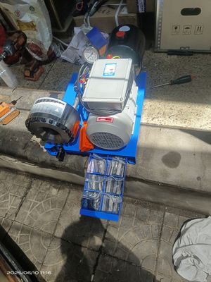 2.2 KW 220V Máquina hidráulica de corte de mangueiras com 1/4 de polegada a 1 polegada de alcance de corte para mangueiras de 6-25 mm e 1 ano de garantia