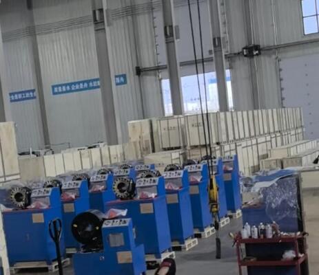 Bom preço. Máquina de friso da mangueira de borracha da força de friso de 2 Polegada 600t com precisão de 0.01mm e escala de 6-51mm para o frisador hidráulico da mangueira on-line