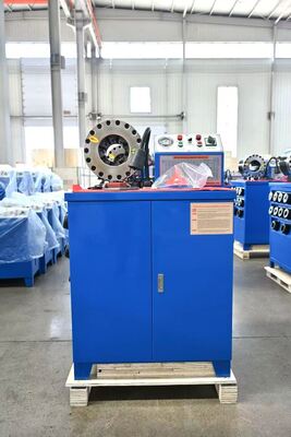 Bom preço. Máquina de crimpagem de mangueira de borracha 2 polegadas 600T com alcance de 6-51mm e 10 matrizes intercambiáveis on-line