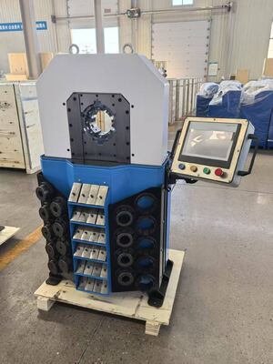 Bom preço. Máquina de friso da mangueira hidráulica da precisão super do serviço 0.01mm do OEM do modelo da espessura de 4 polegadas com escala de friso de 6-102mm e 16 dados on-line
