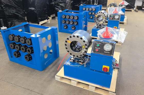 Bom preço. 2 polegadas de alcance de enxaguamento até 51mm 2 polegadas de alcance de enxaguamento Máquina de enxaguamento de mangueira hidráulica Sistema de controle de algodão com ferramenta de molde de mudança rápida e rack e 10 matrizes intercambiáveis on-line