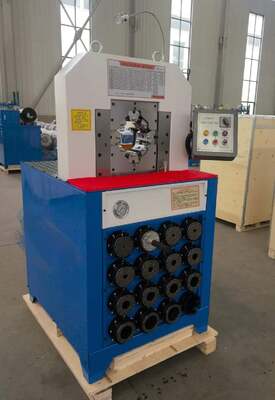 Bom preço. Modelo de espessura super de 3" Maior força de friso Mangueira hidráulica Máquina de friso Sistema de controle de botão 2800KN Força de crimpagem Tensão de 380v e faixa de friso de 6-76mm 15 matrizes para aplicações hidráulicas on-line